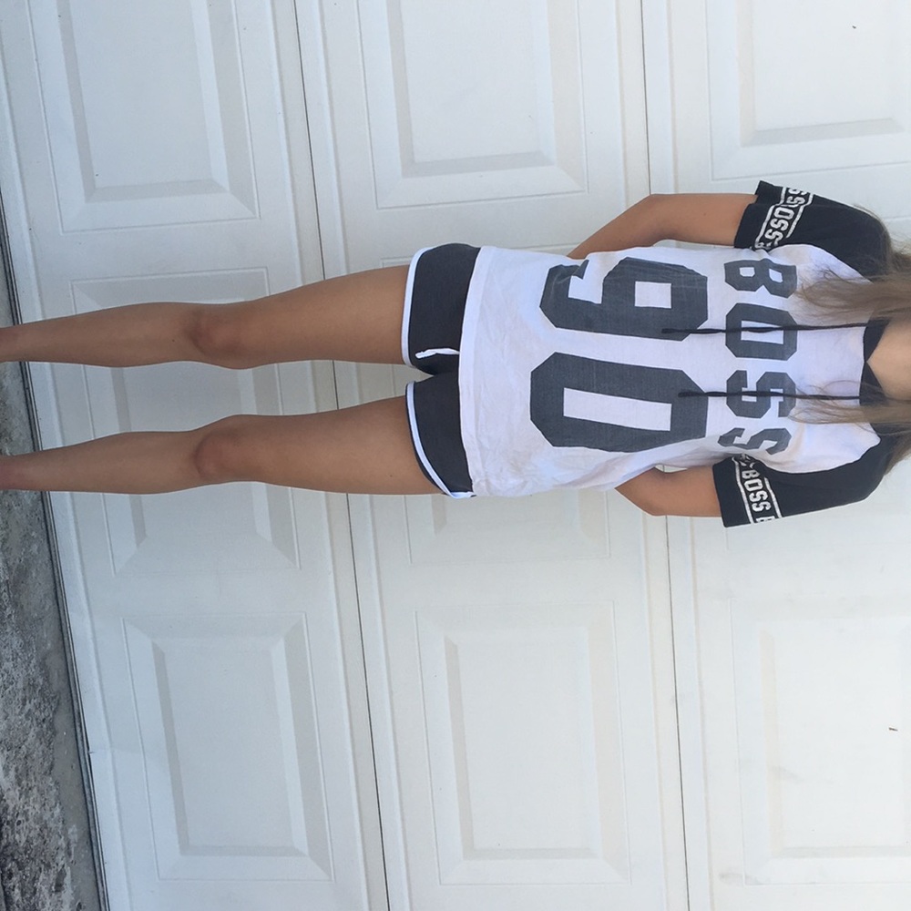 Short sleeve hoodie